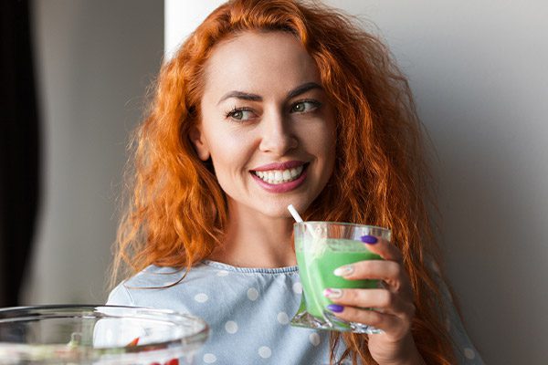 woman-green-drink